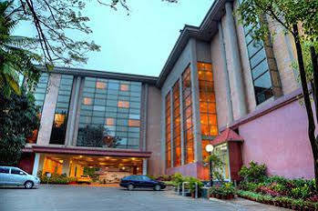 The Atria Bangalore Exterior photo